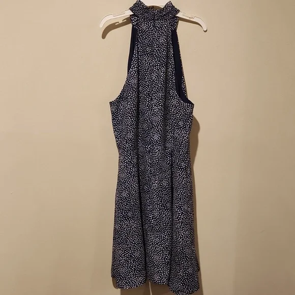 ❤️ PARKER HALTER FIT & FLARE DRESS IN NAVY WHITE PEBBLE DOT, MEDIUM - Picture 10 of 10